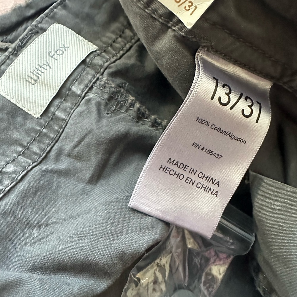 🆕Witty Fox Mid Rise Utility Shorts - Picture 12 of 12